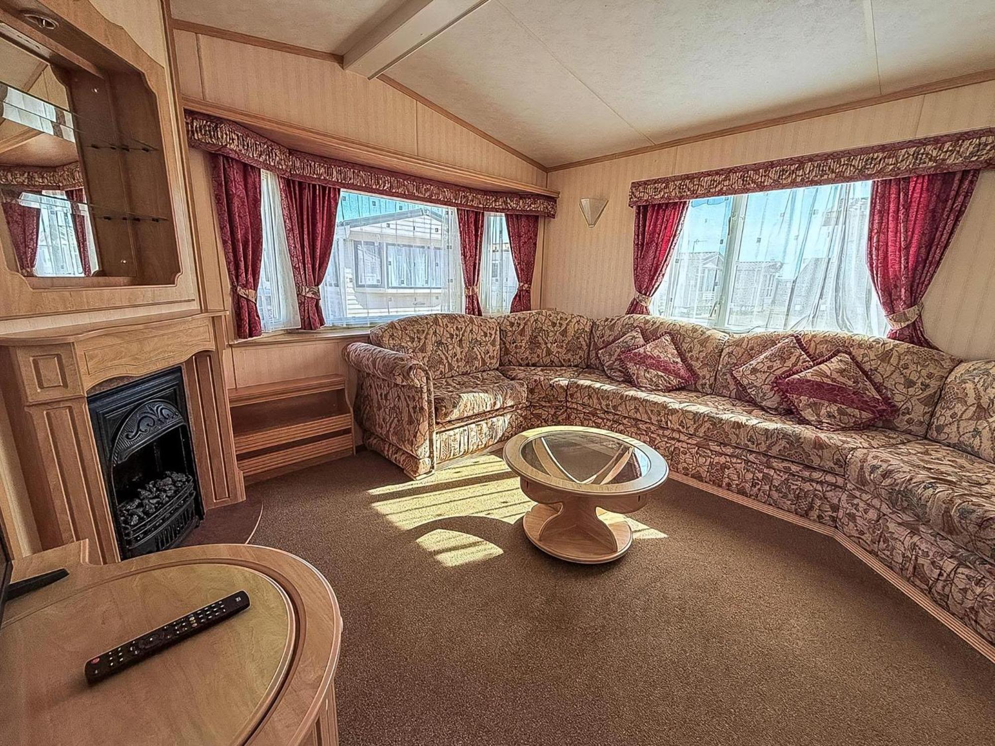 6 Berth Caravan In Hunstanton, Ideal For Seaside Holidays Ref 13004L 外观 照片